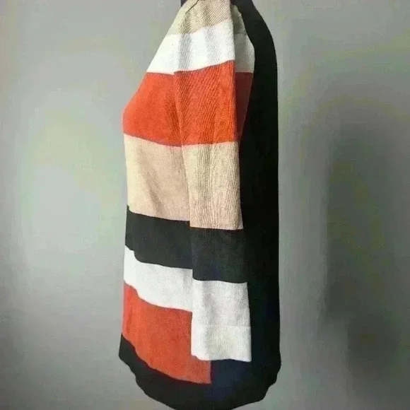 Carol Rose Colorblock Knitted Blouse - Picture 2 of 7